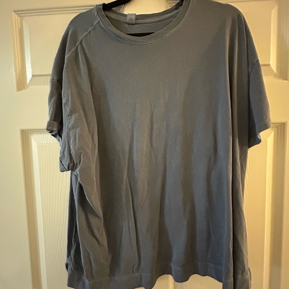 Old Navy Women’s Blue Short Sleeve Tee